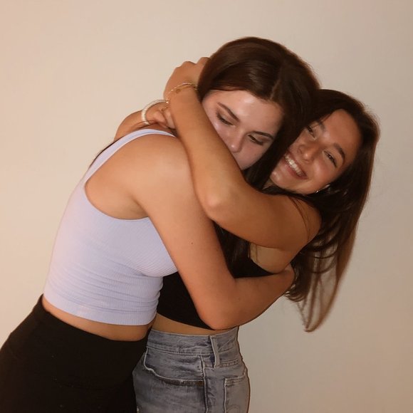 Meet your Posher, Emily - Picture 5 of 7